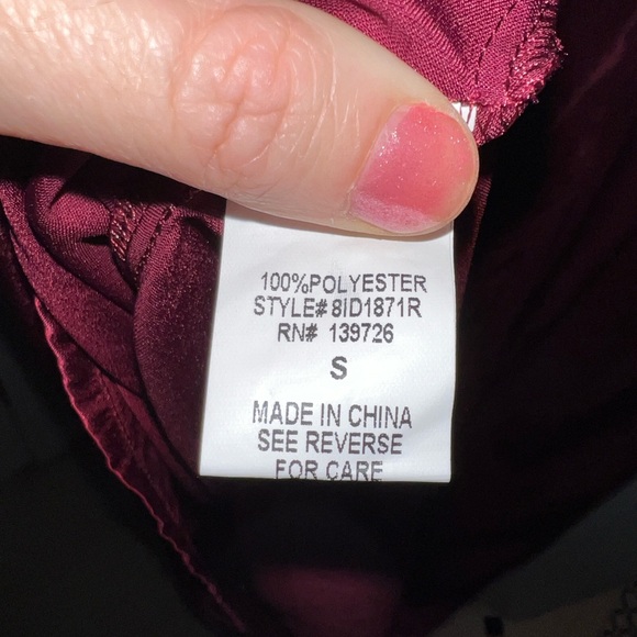 Red formal gown - Picture 7 of 8